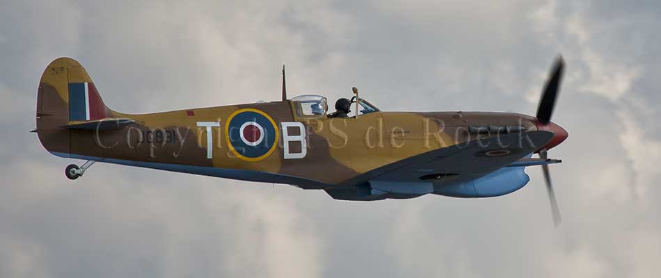 Spitfire LFVc JG891 TB